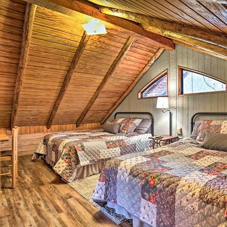 Broken Bow Log Cabin With Fire Pit, Pond, And Deck! Екстер'єр фото