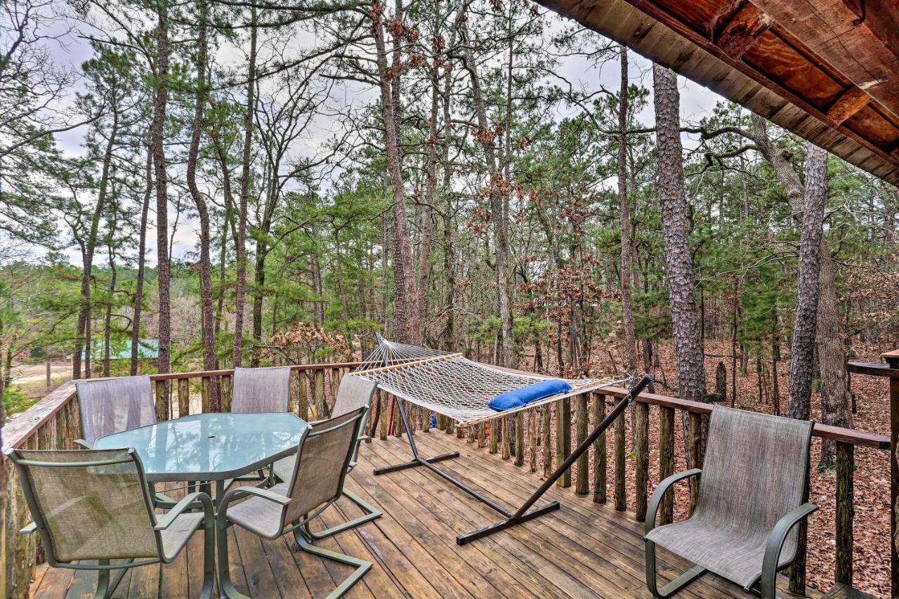 Broken Bow Log Cabin With Fire Pit, Pond, And Deck! Екстер'єр фото